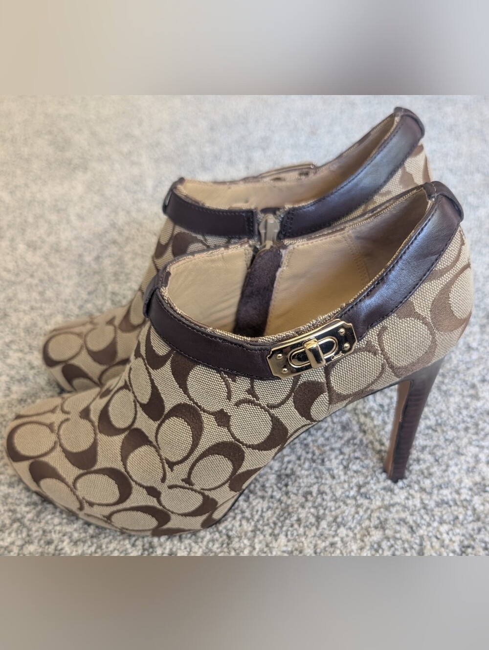 Coach Tan/Brown Womens High Heel Booties Delilah Khaki 9 M In Original Box A7037 - Picture 6 of 13